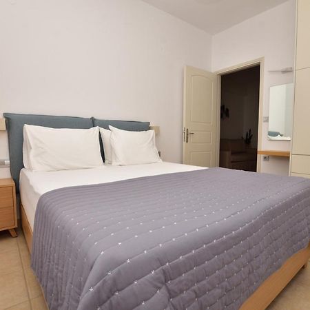 Endless Blue Apartment Палиохора Екстериор снимка
